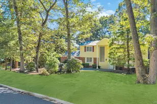 8 Chablis Dr, Dix Hills, NY 11746 - Photo 5