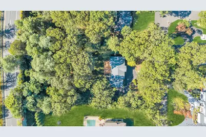 8 Chablis Drive, Dix Hills, NY 11746 - Photo 9