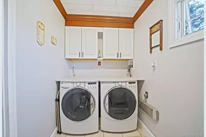 10 Munson Street, Medford, NY 11763 - Photo 33