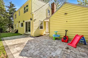 110 Topland Rd, White Plains, NY 10605 - Photo 37