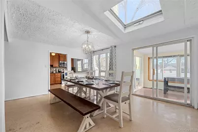 145 Washington Avenue, Deer Park, NY 11729 - Photo 15