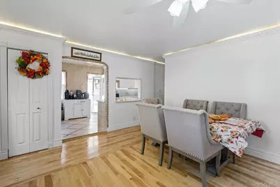 104 N 7th Street, New Hyde Park, NY 11040 - Photo 5