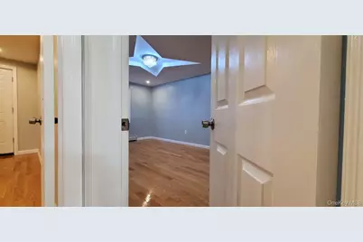 914 Duncan Street, Bronx, NY 10469 - Photo 5