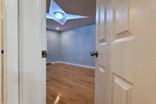 914 Duncan St, Bronx, NY 10469 - Photo 5