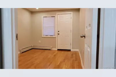 914 Duncan Street, Bronx, NY 10469 - Photo 7