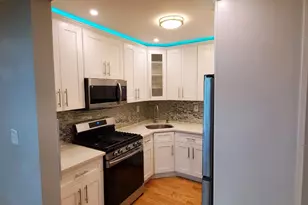 914 Duncan St, Bronx, NY 10469 - Photo 9