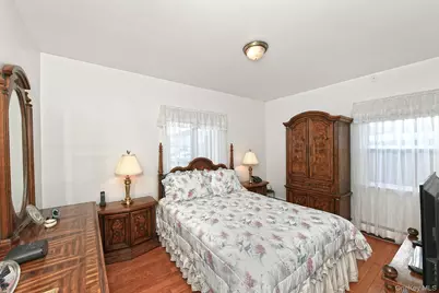 4278 Clarissa Road, Bethpage, NY 11714 - Photo 17