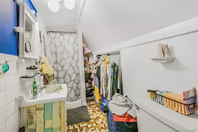 38 Carroll Street, Yonkers, NY 10705 - Photo 21