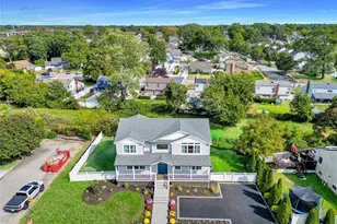 201 Argyle Pl, Bellmore, NY 11710 - Photo 21