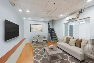 8 Westminster Road, Syosset, NY 11791 - Photo 11