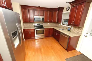 20 Whitestone Rd, Sound Beach, NY 11789 - Photo 9
