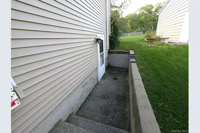 20 Whitestone Road #1486, Sound Beach, NY 11789 - Photo 5