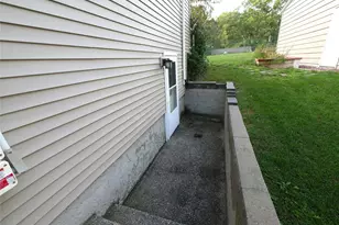 20 Whitestone Rd, Sound Beach, NY 11789 - Photo 5