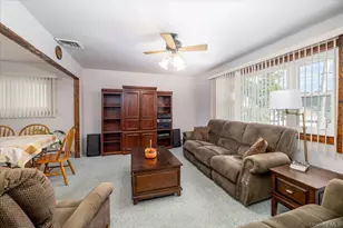 2282 Saratoga St, Oceanside, NY 11572 - Photo 5