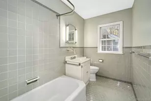 71 Commodore Rd, Chappaqua, NY 10514 - Photo 23