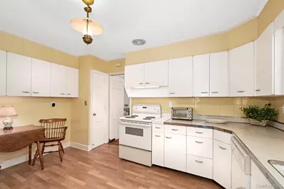 71 Commodore Road, Chappaqua, NY 10514 - Photo 17