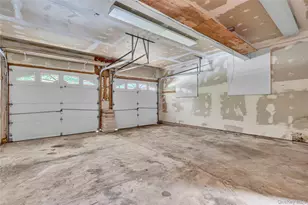 1 Oakleaf Ct, Huntington, NY 11743 - Photo 19