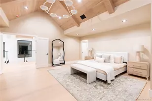 487 Davie St, Westbury, NY 11590 - Photo 39