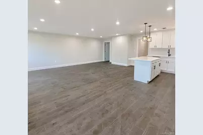 437 Sunrise Highway, West Babylon, NY 11704 - Photo 11