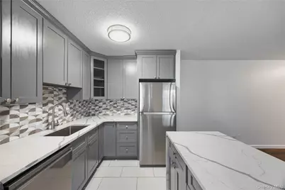 2550 Olinville Avenue #4G, Bronx, NY 10467 - Photo 9