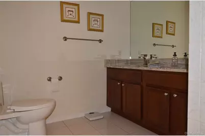1308 Round Pointe Drive #1308, Haverstraw, NY 10927 - Photo 21