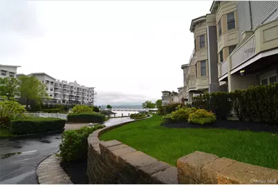 1308 Round Pointe Drive #1308, Haverstraw, NY 10927 - Photo 33
