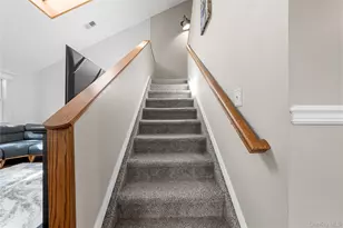 18 Lindsey Ct, Holtsville, NY 11742 - Photo 17