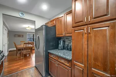 190 W 239th Street, Bronx, NY 10463 - Photo 11