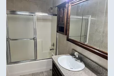 392 Montauk Highway, Lindenhurst, NY 11757 - Photo 5