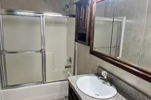 392 Montauk Hwy, Lindenhurst, NY 11757 - Photo 5