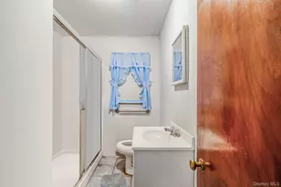 529 Elder Ln, Ronkonkoma, NY 11779 - Photo 15