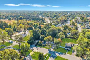 36 7th Ave, Brentwood, NY 11717 - Photo 25