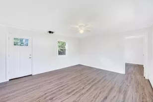 36 7th Ave, Brentwood, NY 11717 - Photo 15