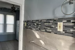 107 Smith St, Poughkeepsie, NY 12601 - Photo 9