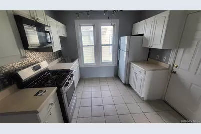 107 Smith Street #2, Poughkeepsie, NY 12601 - Photo 3