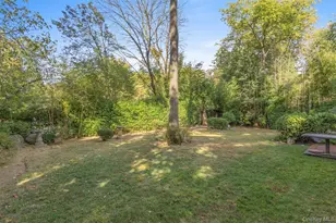 39 Annette Dr, Port Washington, NY 11050 - Photo 9