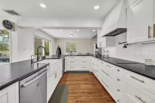 151 Oak Ridge Cir, Mahopac, NY 10541 - Photo 17