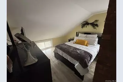 25 Arcadia Lane, Hicksville, NY 11801 - Photo 15