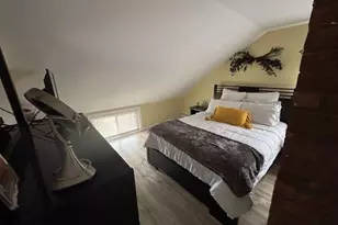 25 Arcadia Ln, Hicksville, NY 11801 - Photo 15