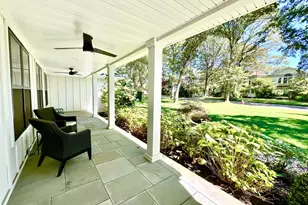 4 Treeview Dr, Melville, NY 11747 - Photo 47