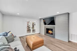 4 Treeview Dr, Melville, NY 11747 - Photo 33