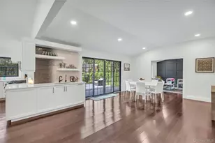 4 Treeview Dr, Melville, NY 11747 - Photo 15