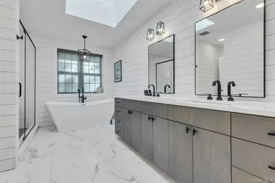 4 Treeview Drive, Melville, NY 11747 - Photo 25