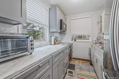 249-26 57th Avenue #2nd Fl, Little Neck, NY 11362 - Photo 3