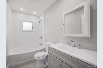 732 Woodside Drive, Wantagh, NY 11793 - Photo 19