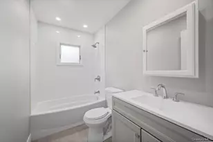 732 Woodside Dr, Wantagh, NY 11793 - Photo 19