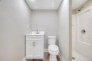 732 Woodside Dr, Wantagh, NY 11793 - Photo 31