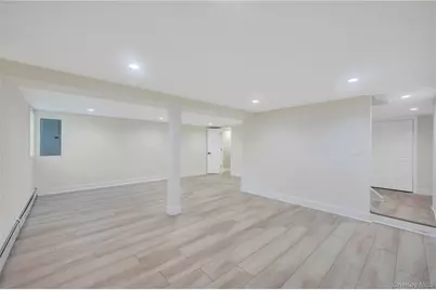 732 Woodside Drive, Wantagh, NY 11793 - Photo 29