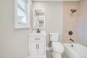 732 Woodside Dr, Wantagh, NY 11793 - Photo 21