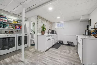 7-35 Leggett Place, Whitestone, NY 11357 - Photo 5